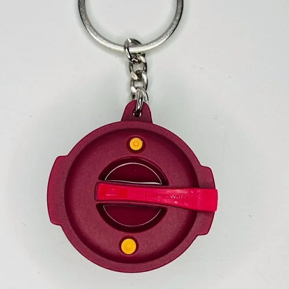 Tupperware Mini Microwave Pressure Cooker Keychain - Picture 2 of 5